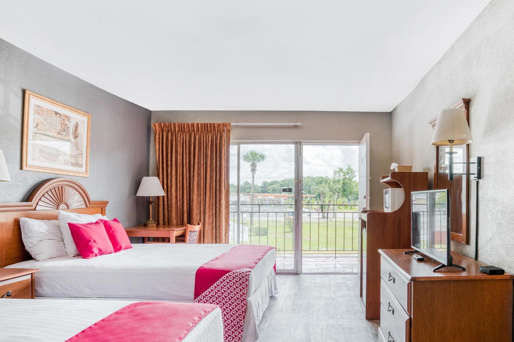 Oyo Hotel Mustang Silver Spring Fl Silver Springs Exterior photo